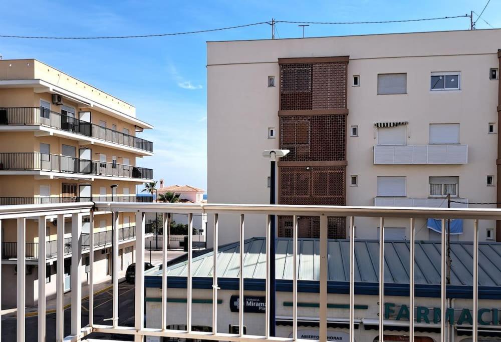 Amplio Piso Con Terraza A 50 M De Playa Miramar Apartment Екстериор снимка
